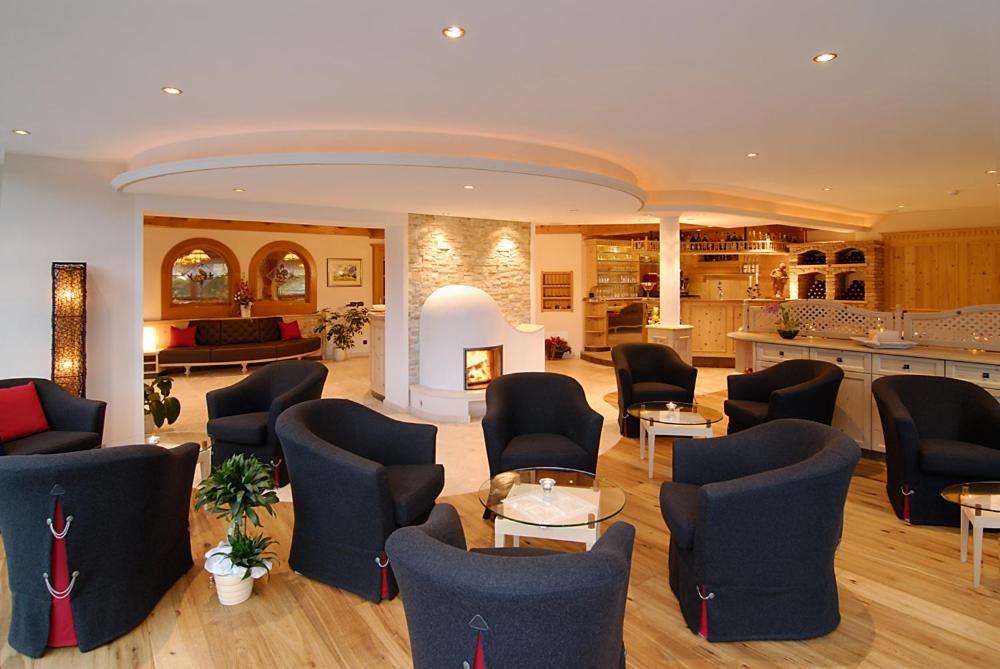 Hotel Talblick Ortisei Exterior foto