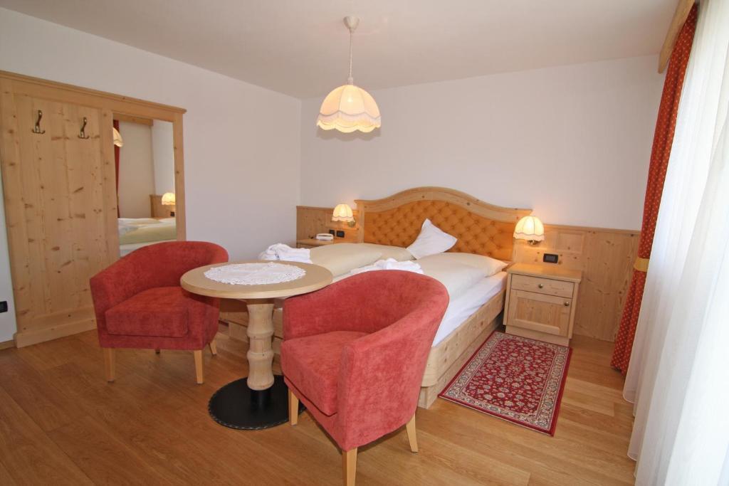 Hotel Talblick Ortisei Habitación foto